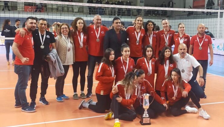 GSK Kadın Voleybol Takımı 1. Lige çıktı