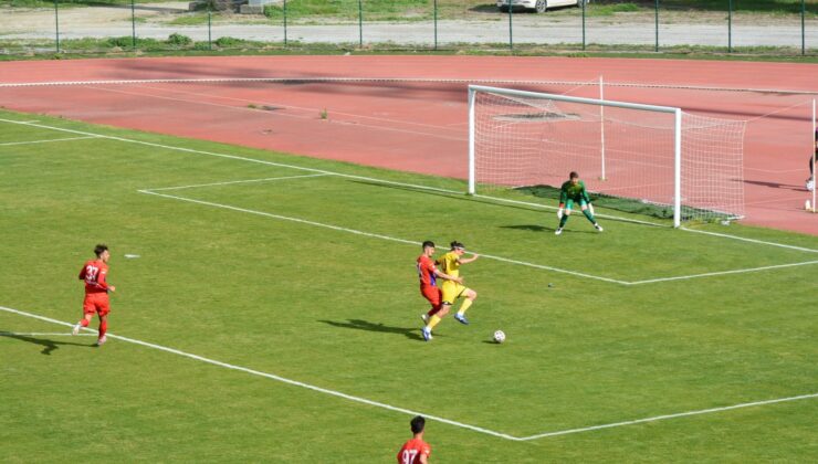 Tarsus rahat kazandı: 4-0