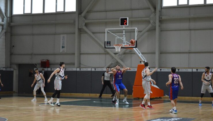 Mersin yarı finalde