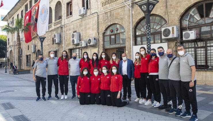 Büyükşehir, voleybolda hedef büyüttü
