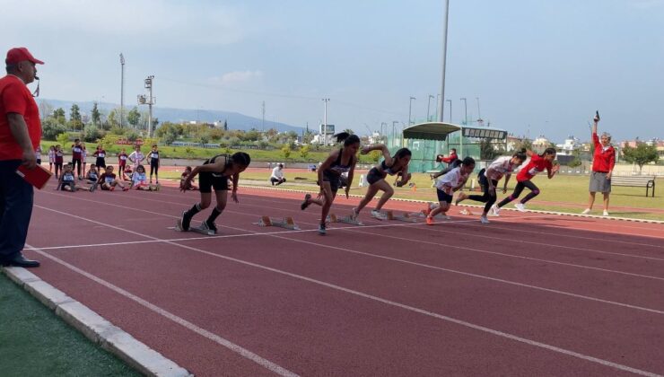 ‘Kır Çiçekleri’ ilk üçe girdi