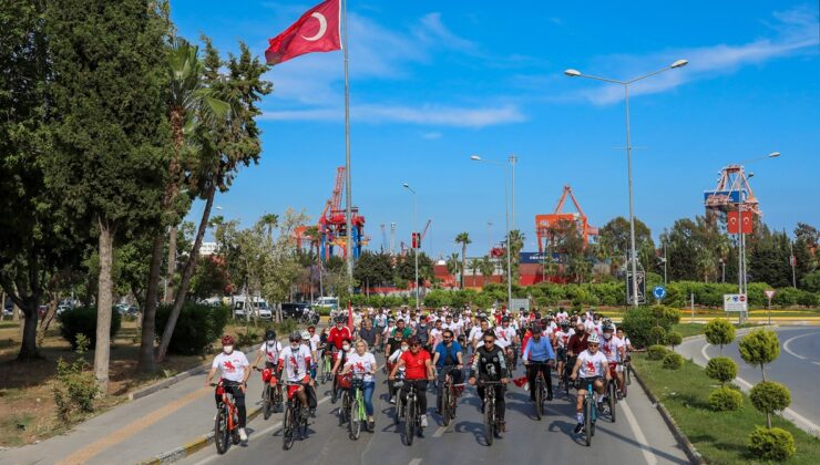 19 Mayıs coşkusu kent merkezine yayıldı