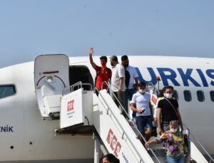 Ersu Şaşma yurda döndü