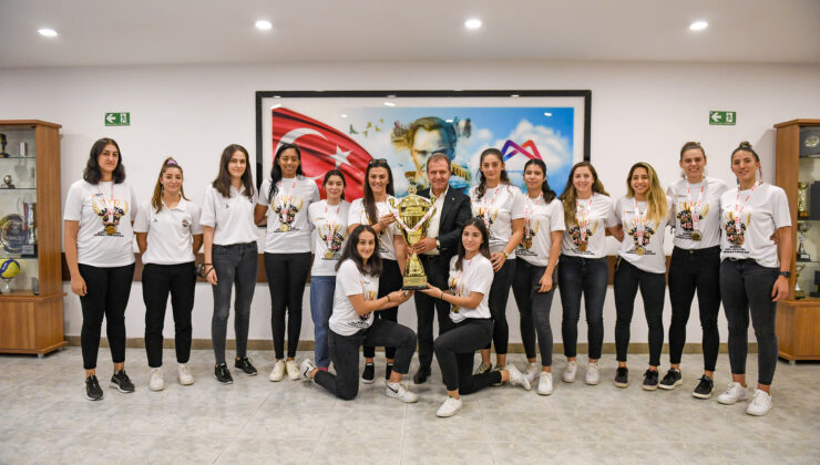 Şampiyon takımdan Seçer’e ziyaret