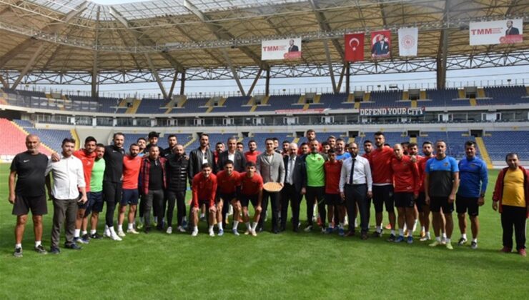 Demir’den İdman Yurdu’na destek ziyareti