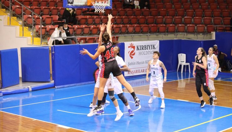 Mersin derbisi Büyükşehir’in