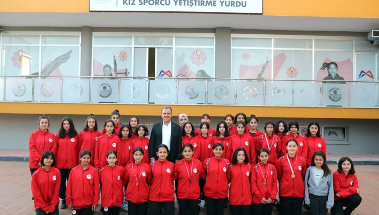 Başkan Seçer, Kır Çiçekleri ile buluştu