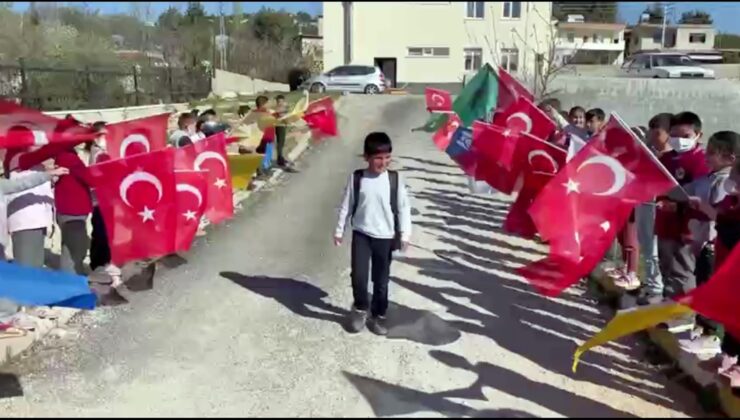 Şampiyon gibi karşılandı