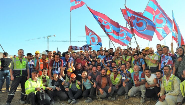 Akkuyu NGS çalışanları, Trabzonspor’un şampiyonluğunu kutladı
