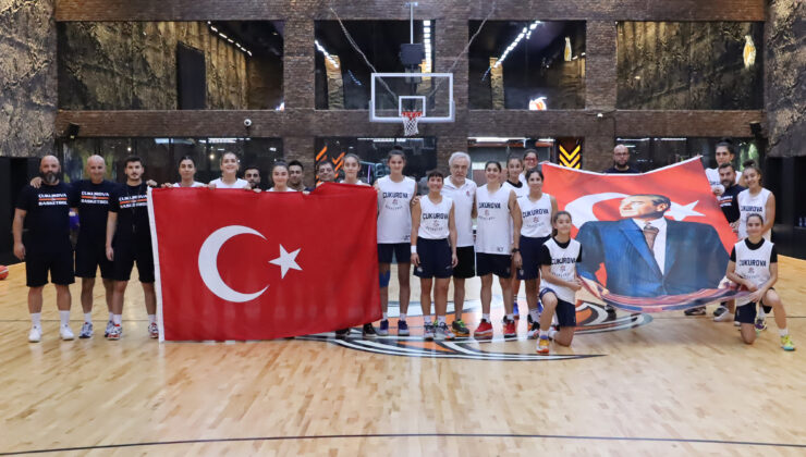 Çukurova Basketbol, 30 Ağustos Zaferi’ni kutladı