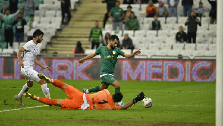 Tarsus 1 puanı 90’da kurtardı: 2-2