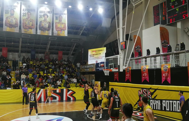 MSK, Carberry ile coştu: 83-56