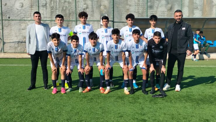 Selçuk Şahin, U16 Futbol Takımı’nın maçını izledi