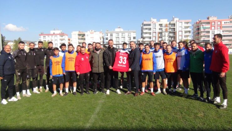 Selçuk Şahin’e doğum günü sürprizi